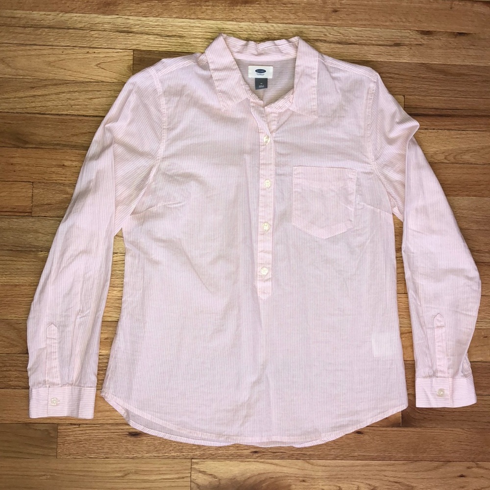 EUC Old Navy pink/white striped button down M